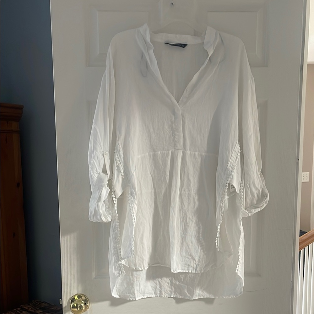 Never Worn Zara Women's White Blouse (cover-up)